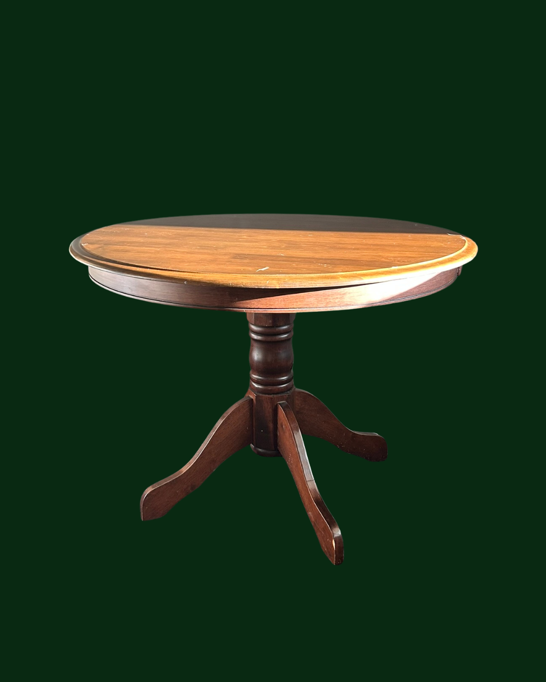 Farmhouse Round Table | Hire